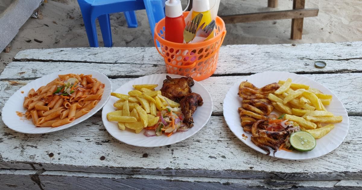 Comida local para despedirnos de Kenia...